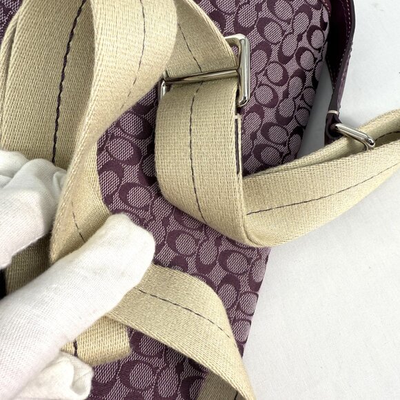 Coach F70283 Signature Messenger Plum - Picture 9 of 12
